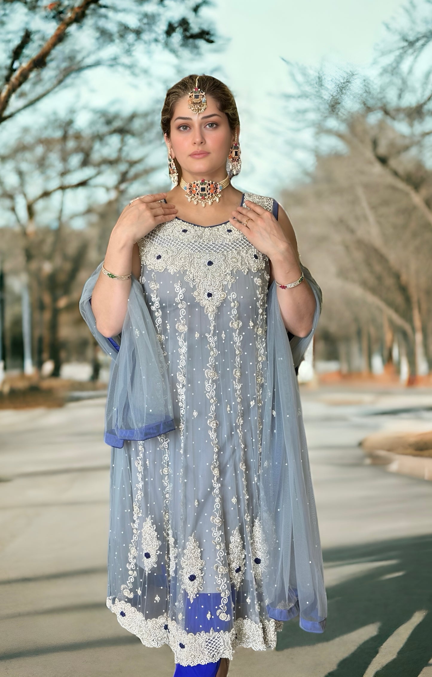 Luxurious Three-Piece Fancy Suit with Nakshi and Dabka Embellishments